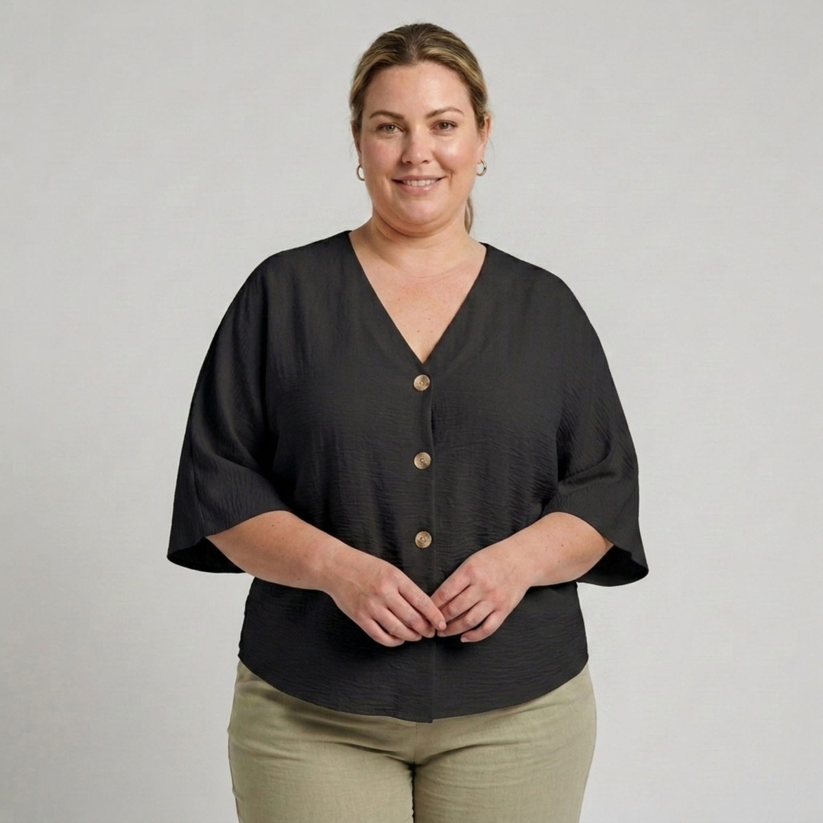Plus Size Women's Loose Blouse with V-Neck and Long Sleeves