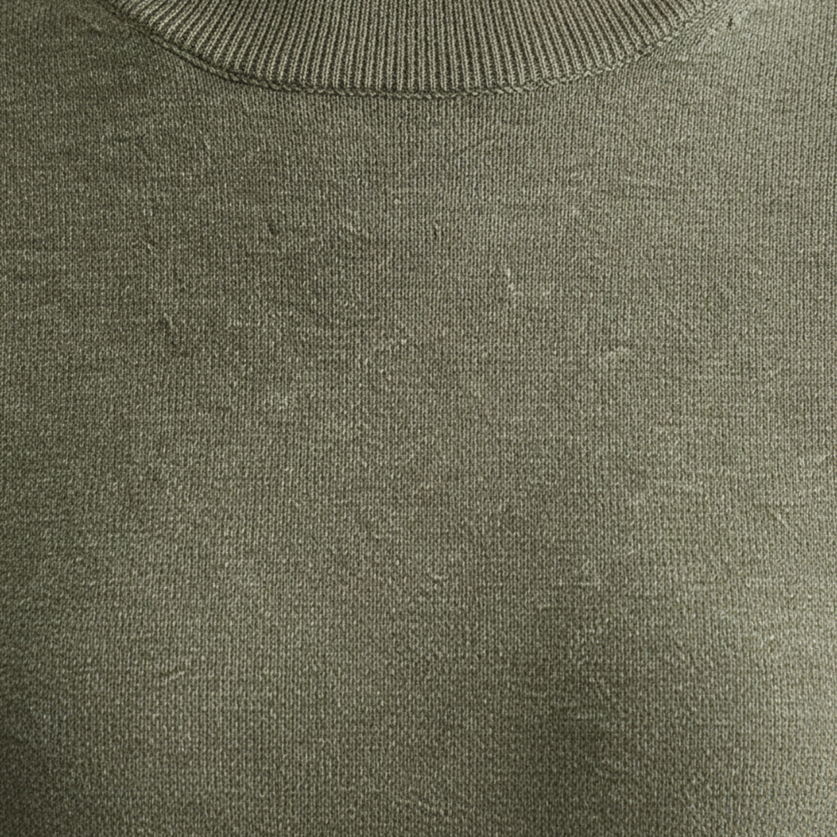 Fine Knit T-Shirt for Women with Round Neck and Fitted Short Sleeves