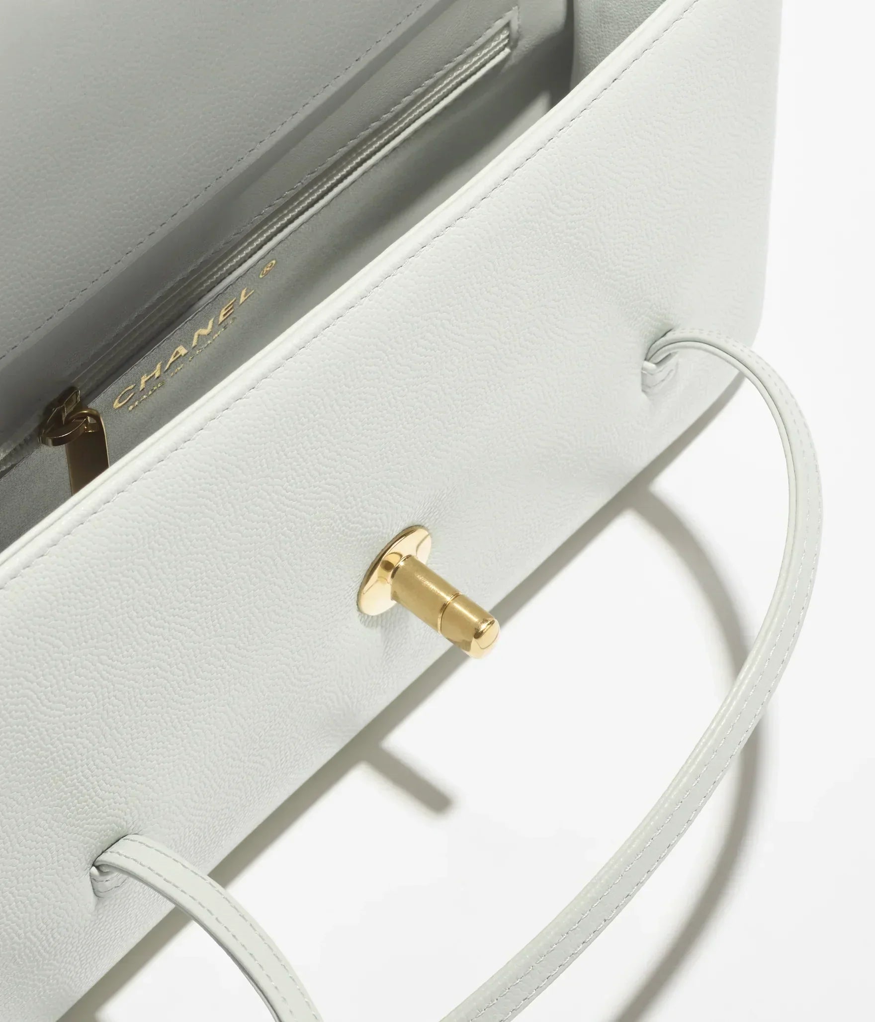 Exclusive 2026 CC It Bag + Gift: Free Wallet